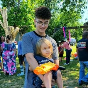 Meet your Posher, Dustin